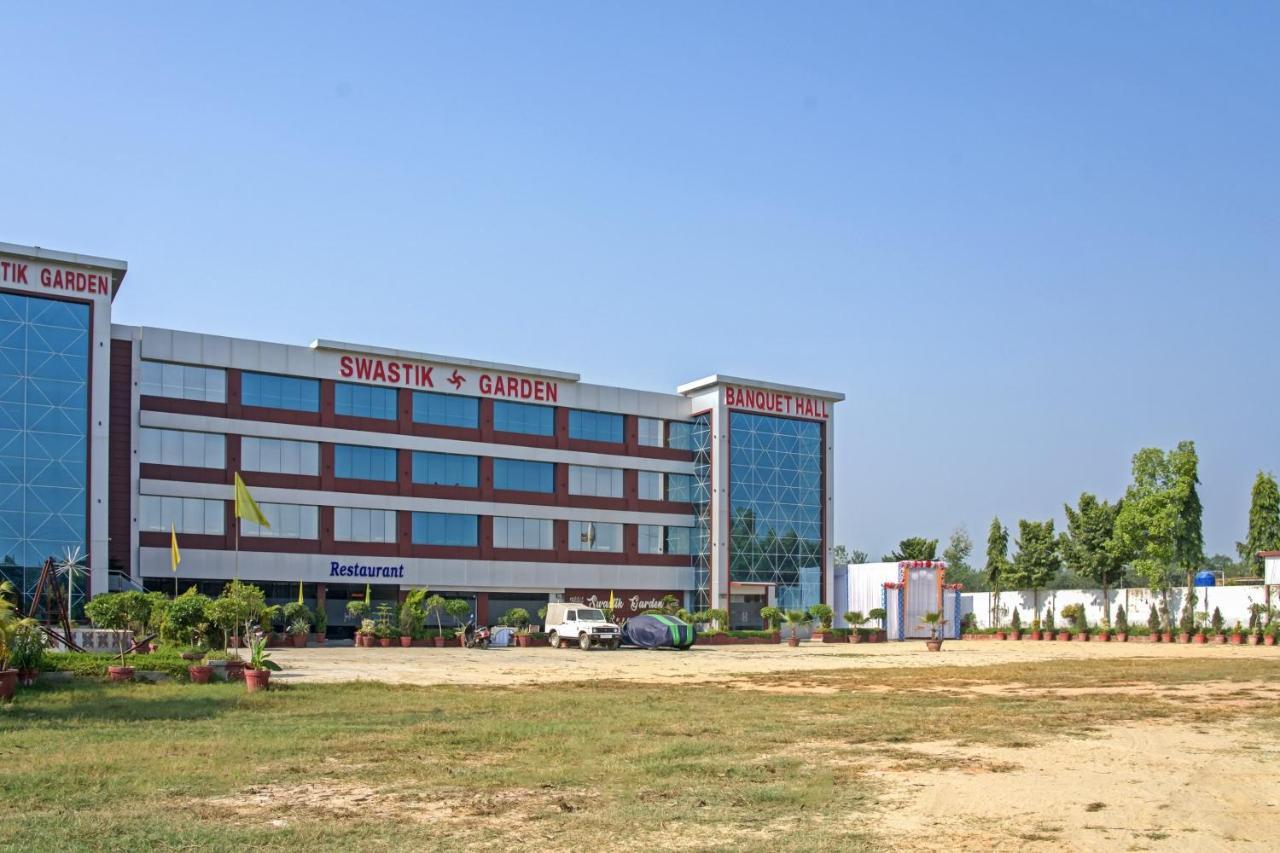 ホテル Oyo 62241 スワスティーク ガーデン Dhāmpur エクステリア 写真